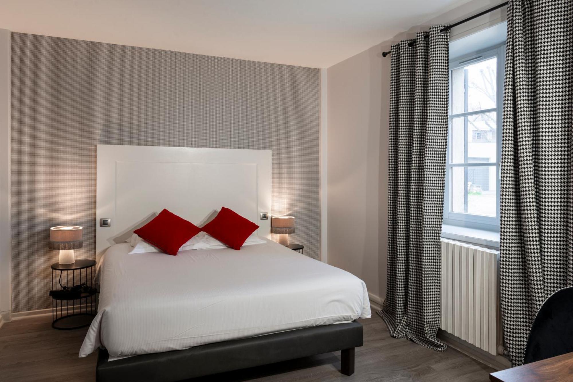 Logis Hotel-Restaurant Saint Romain Анс Номер фото