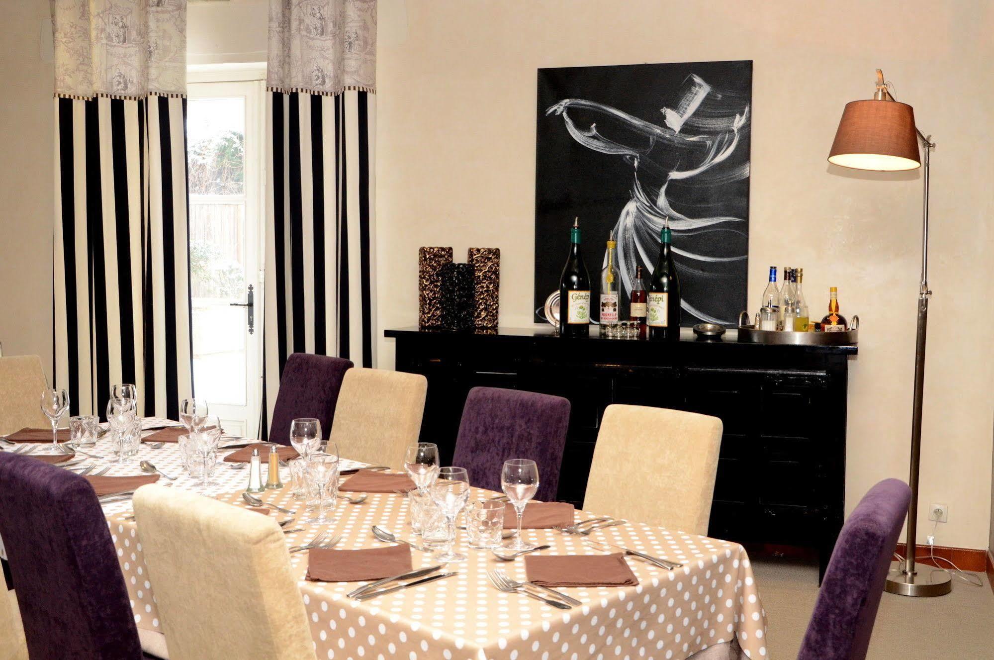 Logis Hotel-Restaurant Saint Romain Анс Экстерьер фото